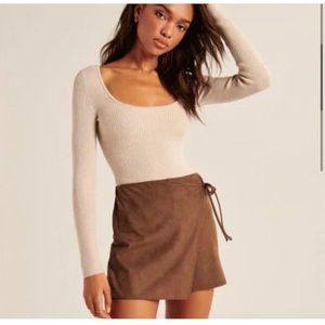 Vegan suede skort